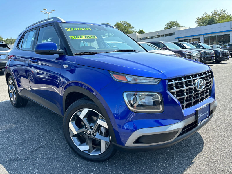 Certified 2022 Hyundai Venue SEL w/ Cargo Package image 1