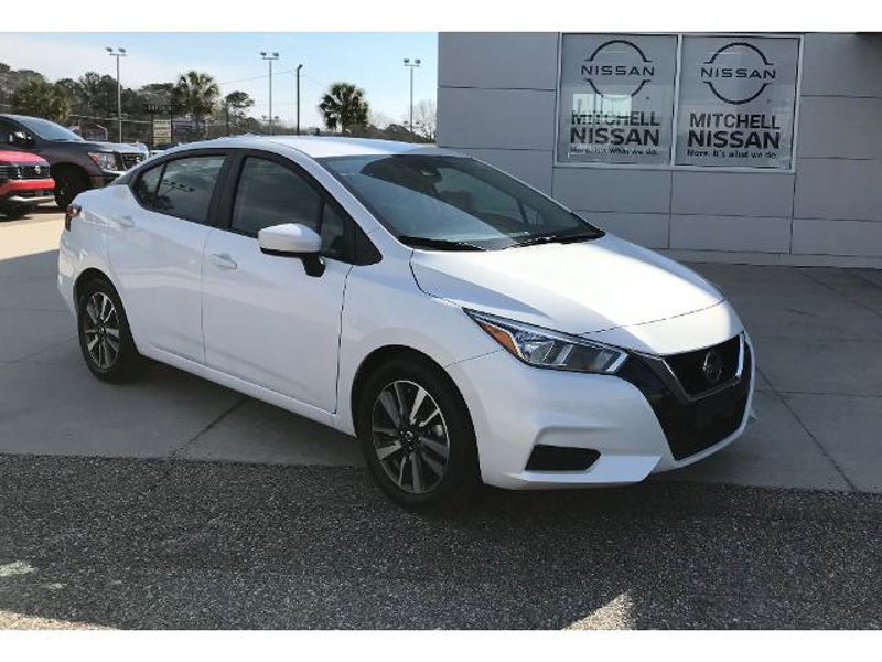 Certified 2022 Nissan Versa SV image 1