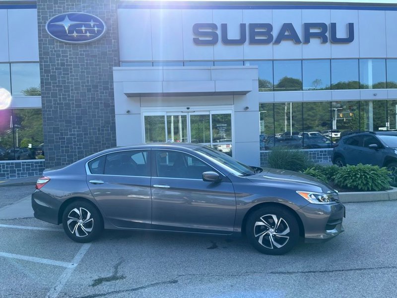 Used 2017 Honda Accord LX image 1