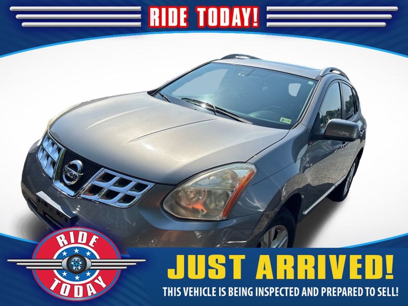 Used 2013 Nissan Rogue SV w/ Premium Pkg image 1