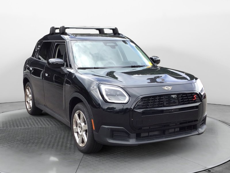 Certified 2025 MINI Cooper Countryman S w/ Comfort Package Max image 1
