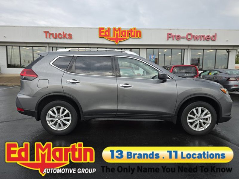 Certified 2020 Nissan Rogue SV image 1
