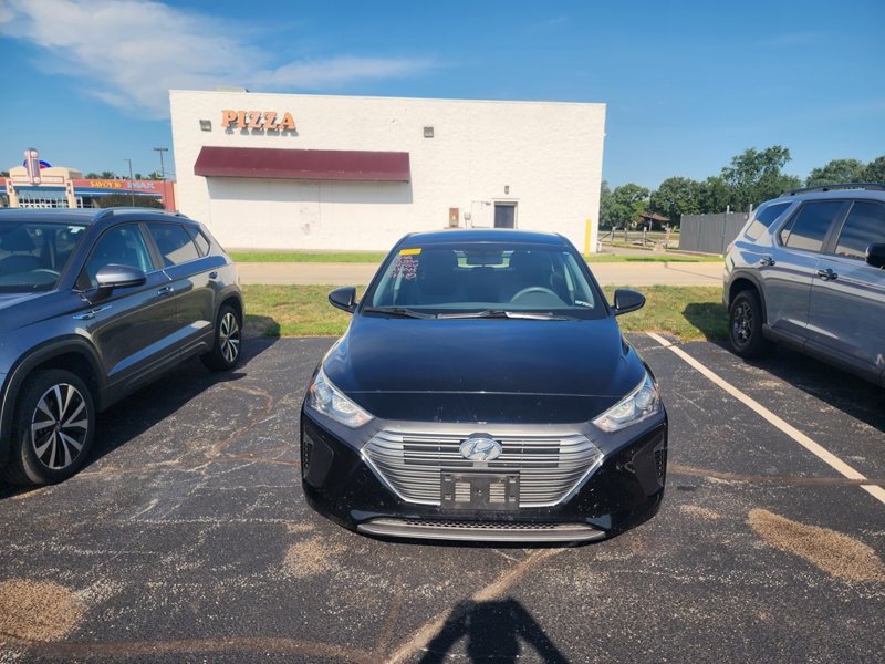 Used 2017 Hyundai Ioniq Blue image 1