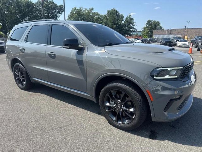Certified 2022 Dodge Durango GT image 1