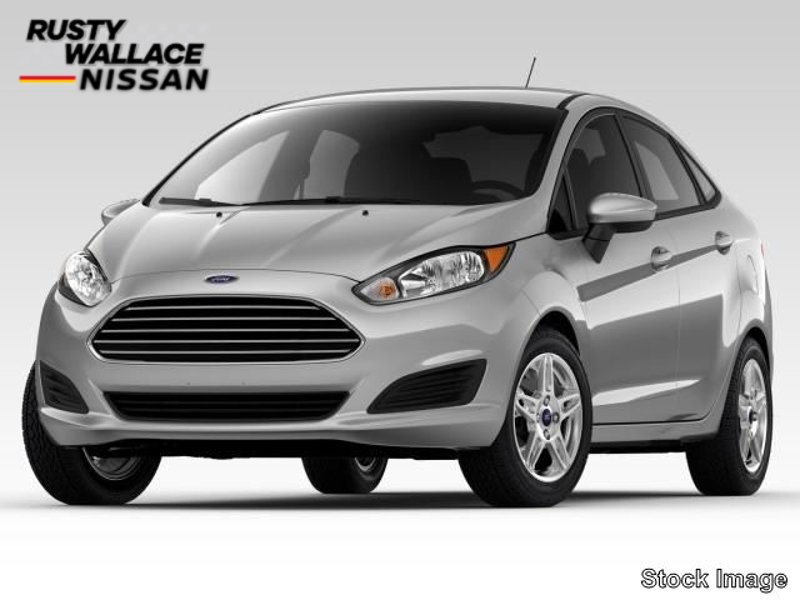 Used 2017 Ford Fiesta SE image 1