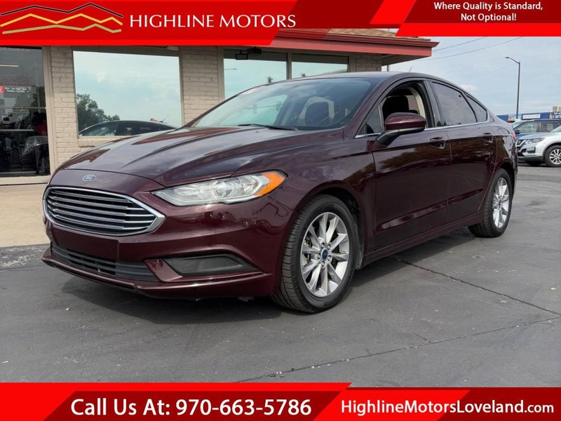 Used 2017 Ford Fusion SE w/ Fusion SE Technology Package image 1