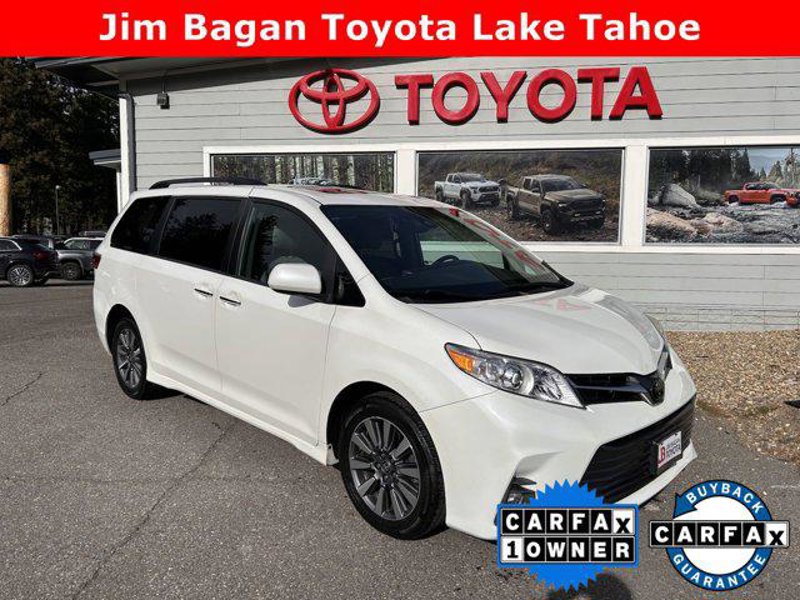 Certified 2020 Toyota Sienna XLE image 1
