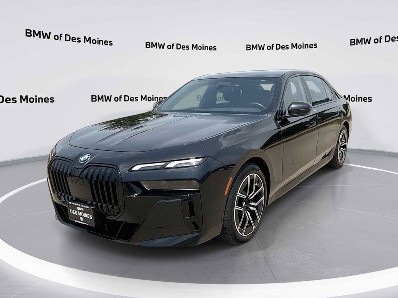 Certified 2024 BMW 760i xDrive image 1