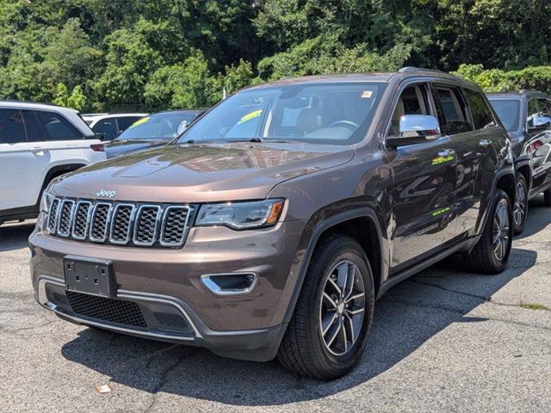 Certified 2017 Jeep Grand Cherokee Limited w/ Luxury Group II image 1