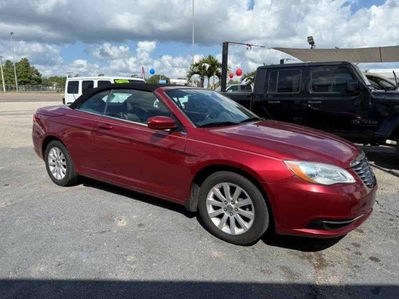Used 2012 Chrysler 200 Touring image 1