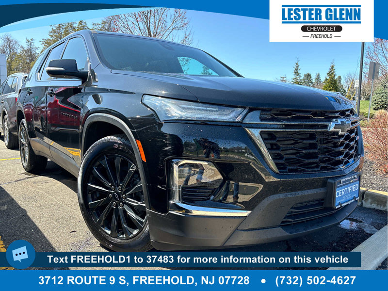 Certified 2022 Chevrolet Traverse RS w/ LPO, Floor Liner Package image 1