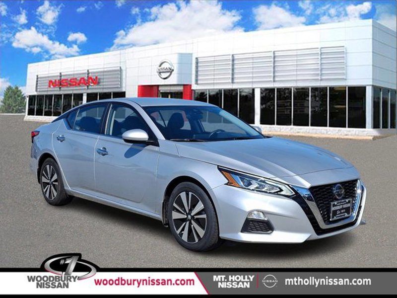 Certified 2021 Nissan Altima 2.5 SV image 1