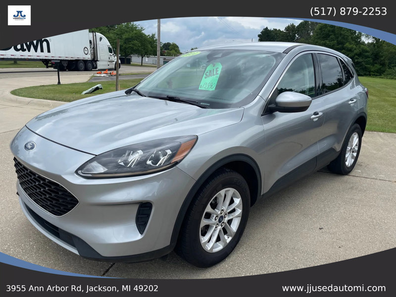 Used 2021 Ford Escape SE image 1