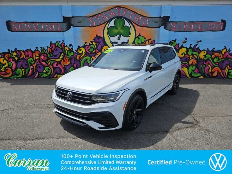 Certified 2023 Volkswagen Tiguan SE R-Line image 1