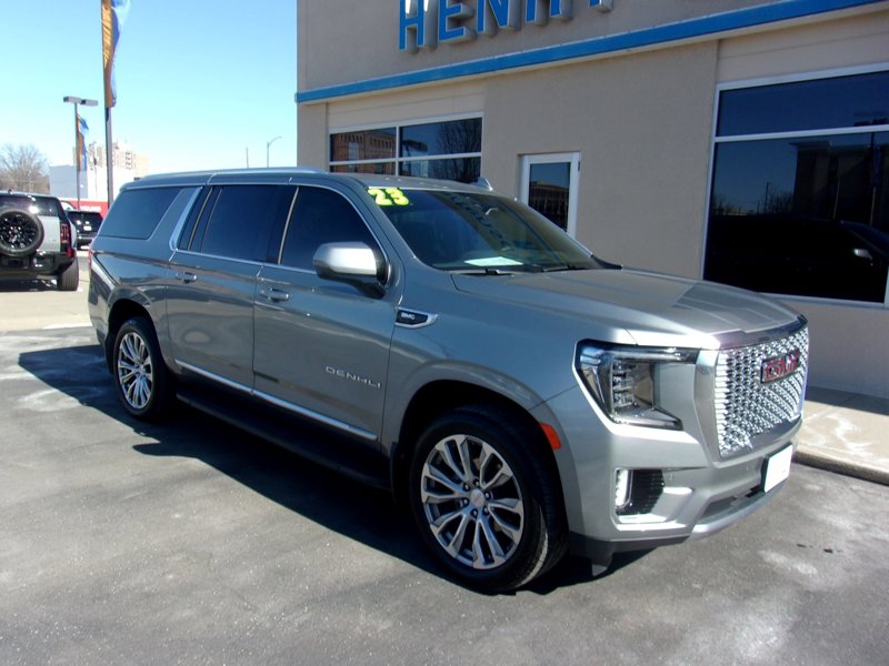 Certified 2023 GMC Yukon XL Denali w/ LPO, Floor Liner Package image 1
