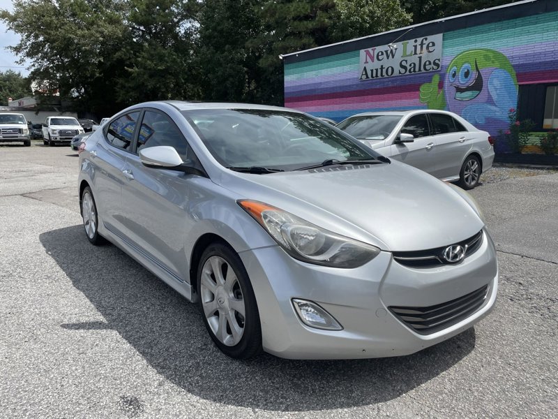 Used 2013 Hyundai Elantra Limited image 1