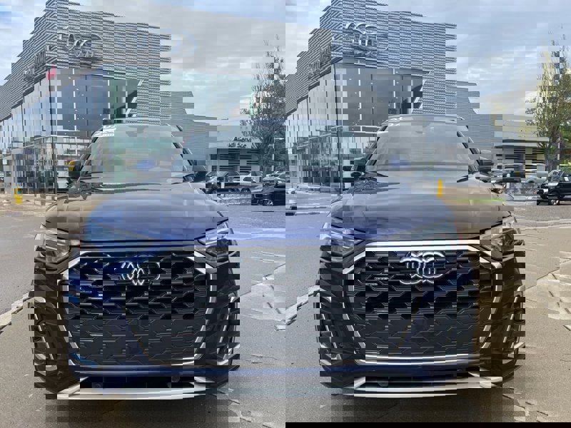 Certified 2024 Audi Q5 2.0T Premium w/ Convenience Package image 1