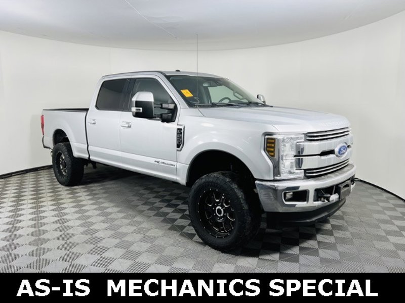 Used 2018 Ford F250 Lariat w/ Tow Technology Bundle image 1