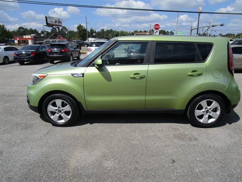 Used 2017 Kia Soul image 1