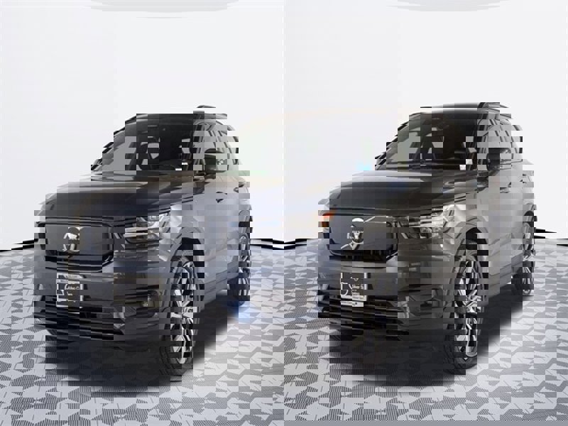 Certified 2022 Volvo XC40 P8 Recharge Plus image 1