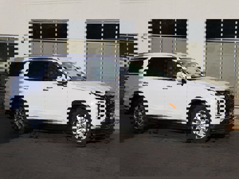 Certified 2025 Hyundai Palisade SEL image 1