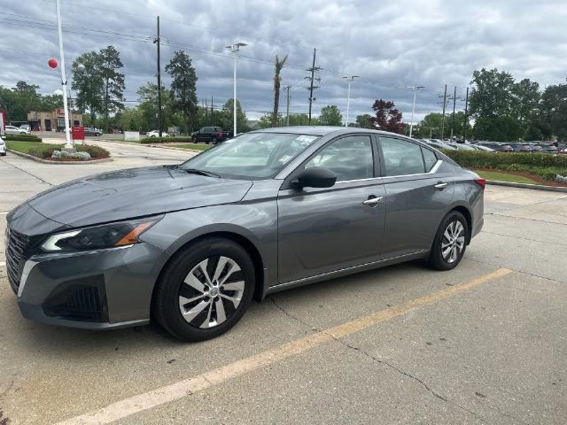 Certified 2024 Nissan Altima 2.5 S image 1
