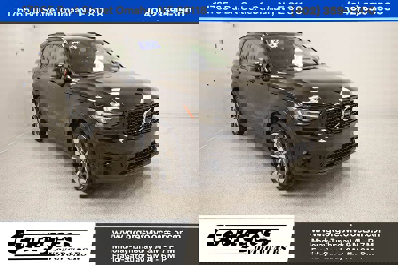 Certified 2023 Volvo XC40 B5 Plus w/ Protection Package Premier image 1