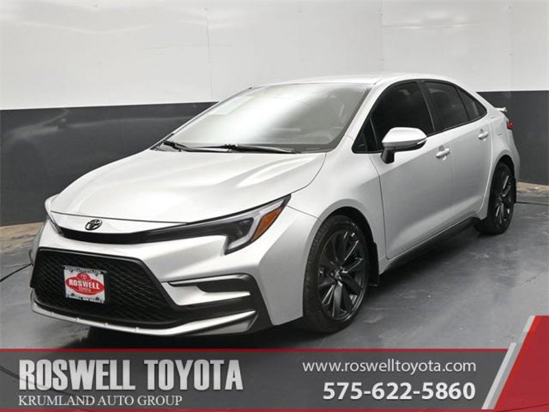 Certified 2025 Toyota Corolla SE image 1