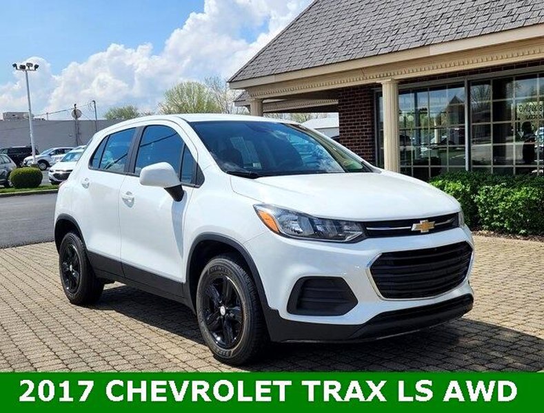 Used 2017 Chevrolet Trax LS image 1