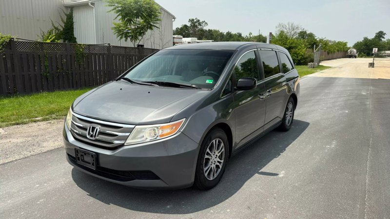 Used 2012 Honda Odyssey EX image 1