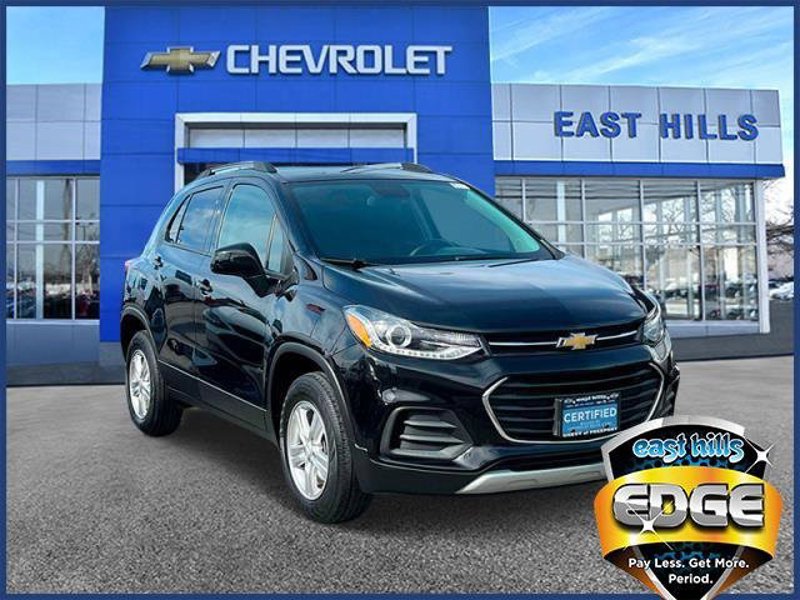 Certified 2022 Chevrolet Trax LT w/ LT Convenience Package image 1
