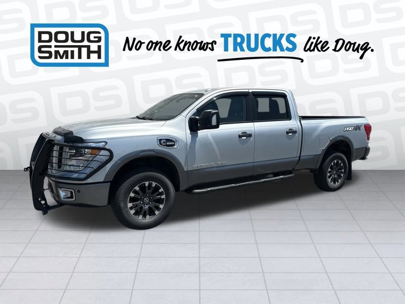 Used 2018 Nissan Titan PRO-4X image 1