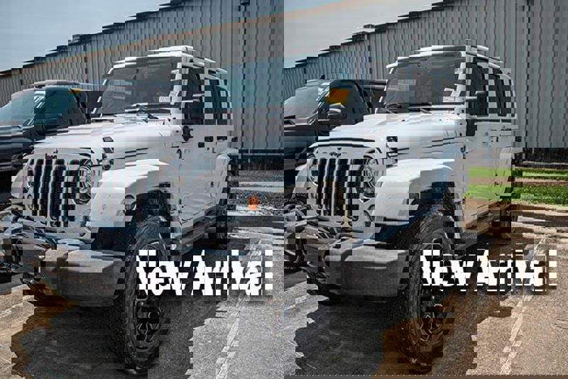Used 2018 Jeep Wrangler Unlimited Sahara image 1