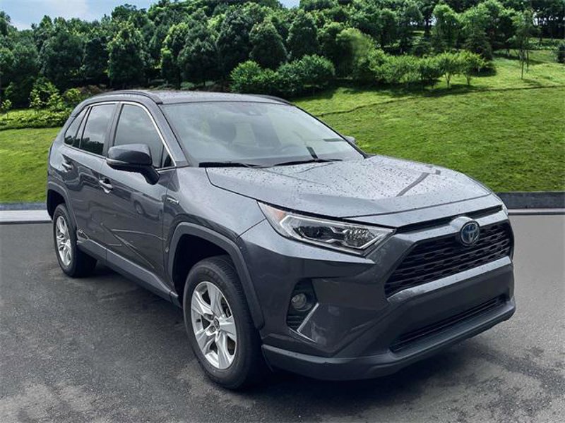 Certified 2021 Toyota RAV4 XLE image 1