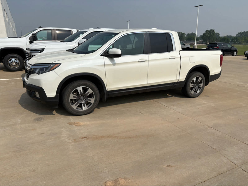 Used 2017 Honda Ridgeline RTL-T image 1
