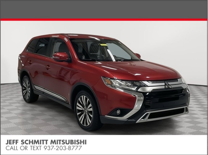 Used 2019 Mitsubishi Outlander SE image 1