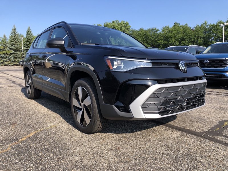 New 2025 Volkswagen Taos S image 1