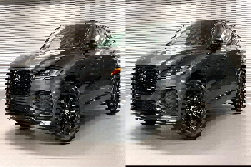 Used 2024 Jaguar F-PACE R-Dynamic S image 1