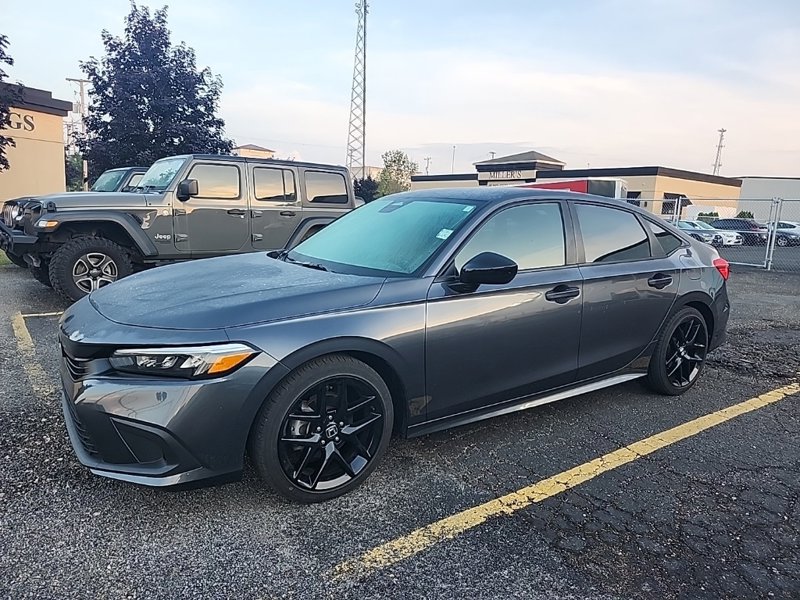 Used 2022 Honda Civic Sport image 1