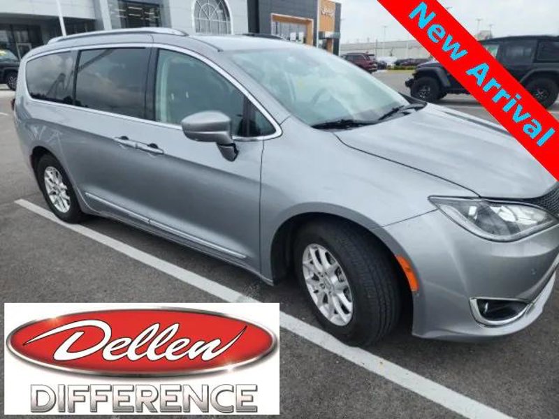 Certified 2020 Chrysler Pacifica Touring-L w/ Advanced Safetytec Group image 1