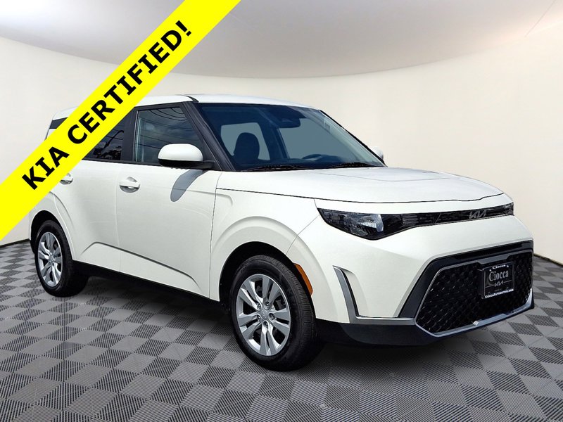 Certified 2023 Kia Soul LX image 1