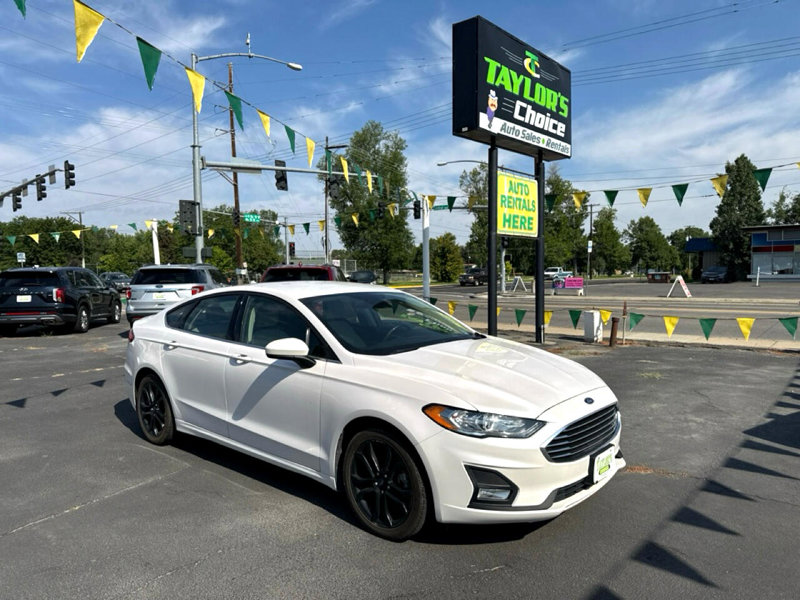 Used 2019 Ford Fusion SE w/ Equipment Group 151A image 1
