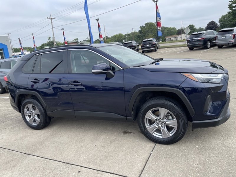 Used 2024 Toyota RAV4 XLE image 1