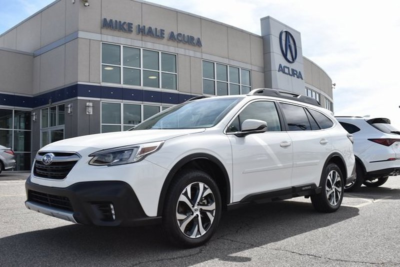 Used 2022 Subaru Outback Limited XT image 1