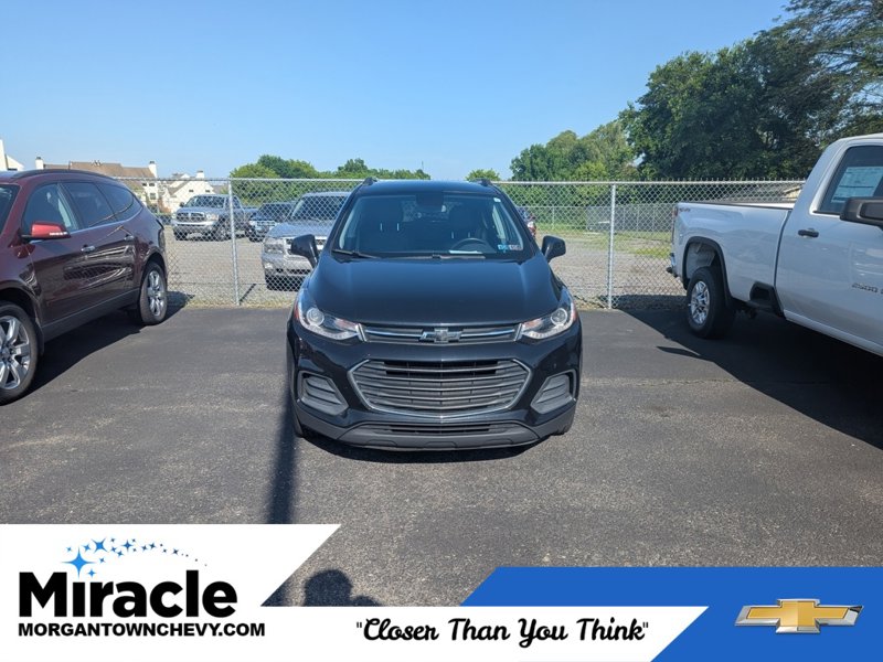 Used 2022 Chevrolet Trax LT w/ Premium Seat Package image 1