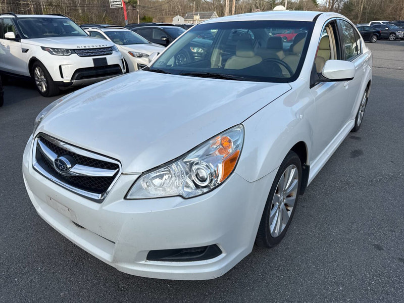 Used 2011 Subaru Legacy 2.5i Limited image 1