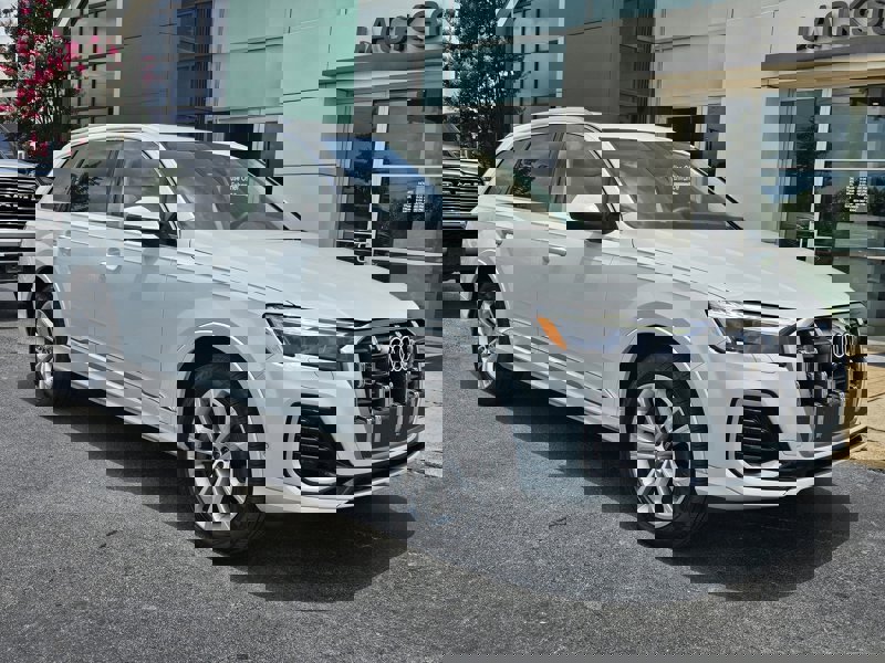 Certified 2025 Audi Q7 3.0T Premium Plus w/ Premium Plus Package image 1