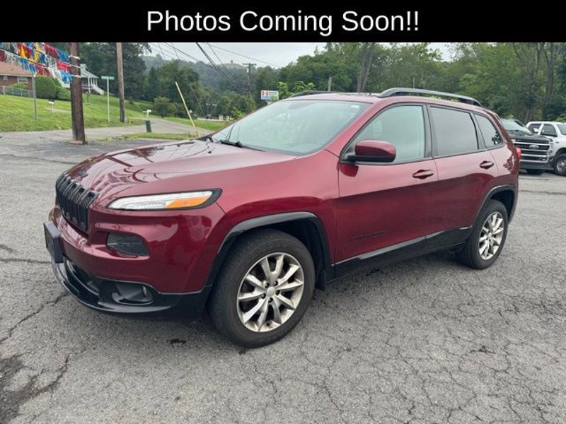 Used 2018 Jeep Cherokee Latitude image 1