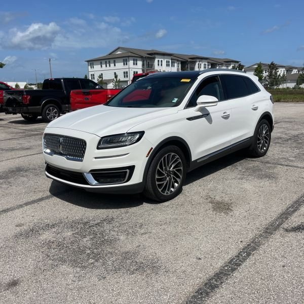 Used 2020 Lincoln Nautilus Reserve image 1