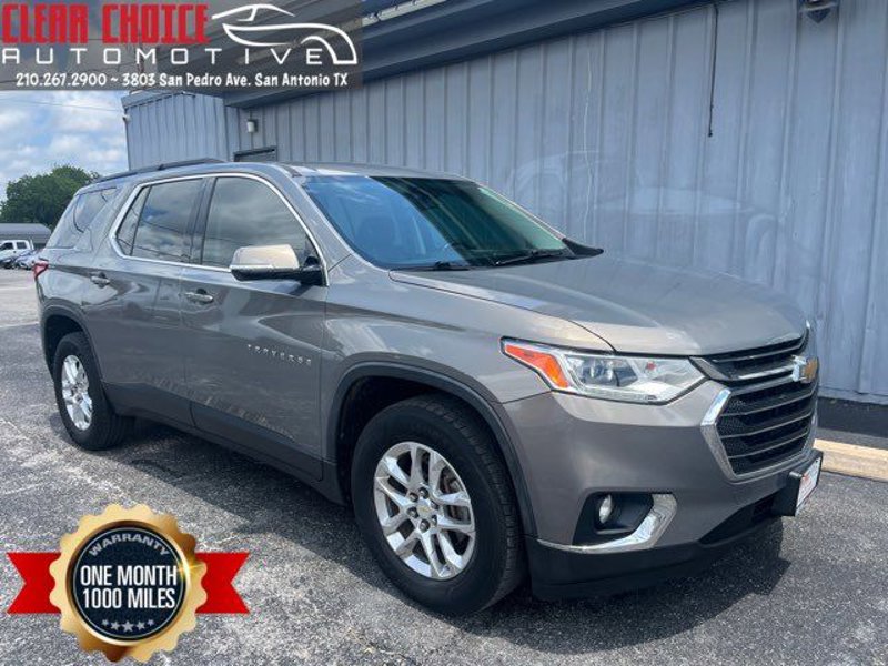 Used 2019 Chevrolet Traverse LT image 1